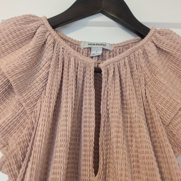 Sabrina Musayev blush ruffled crop top with peep front - Picture 2 of 4